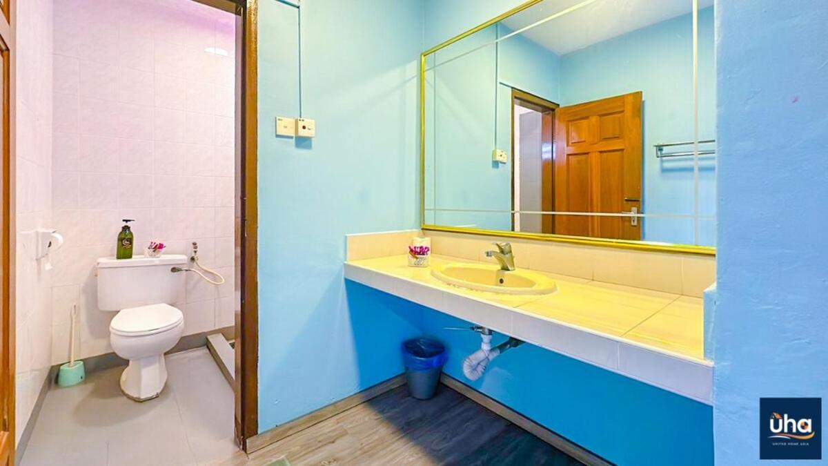 Taman Iskandar At Bukit Pelangi By Uha Holiday home
