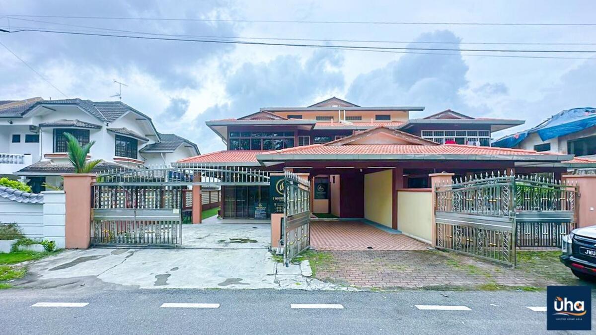 Taman Iskandar At Bukit Pelangi By Uha Rumah percutian Johor Bahru