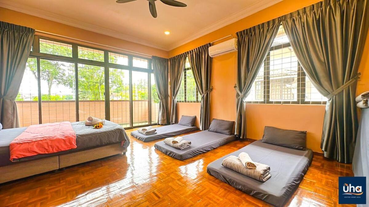 Taman Iskandar At Bukit Pelangi By Uha Rumah percutian Johor Bahru